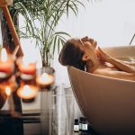 Pure EnerQi - Entspannen bei einem heißen Bad mit den Energy Pearls